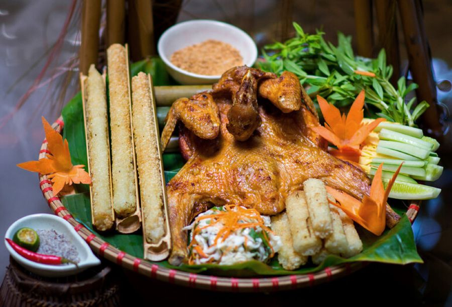 Món nướng và đặc sản địa phương